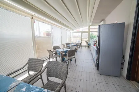 Hotel la Maison Jolie Отели в г. Фьюмичино