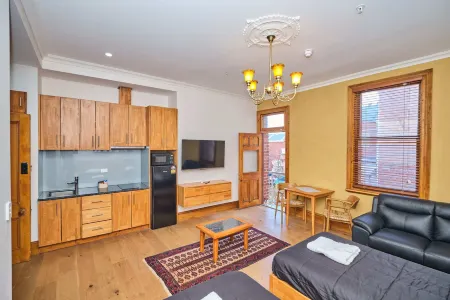 Rialto Suites Fremantle Отели рядом с достопримечательностью «Университет Нотр Дам Австралия»