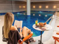Cosmopolitan Hotel & Wellness - Pools