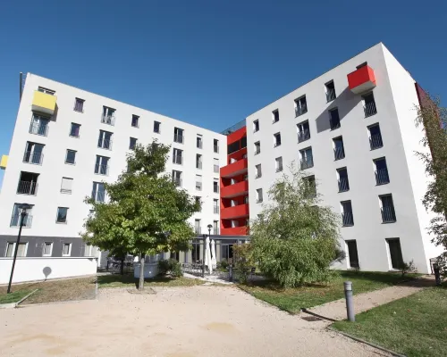Appart'hôtel Odalys City - Bioparc Lyon Est Hotels near 8th arr.