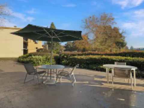 Howard Johnson by Wyndham Sacramento Downtown Hotels in Sacramento