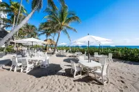 Beachcomber Resort & Club - Beach