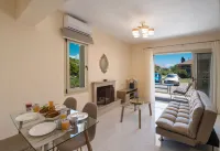 Bounatsa Studios & Apartments Hotels in Perigiali