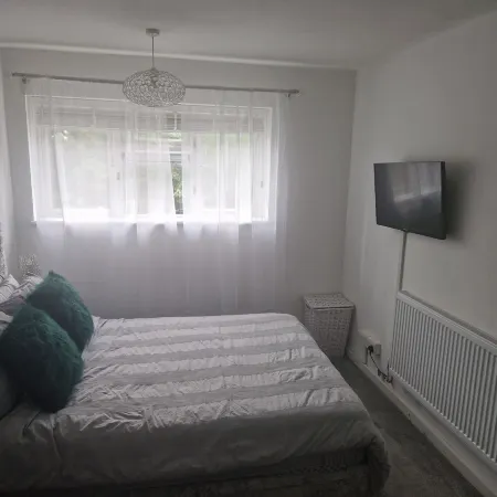 Immaculate 1-Bed Apartment in Woodford Green