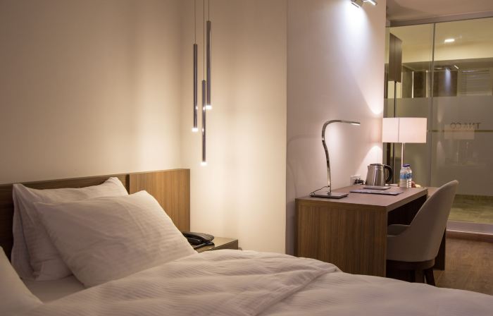 TN & CO Hotel