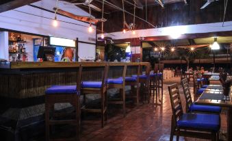 Café de Playa Beach Front Hotel