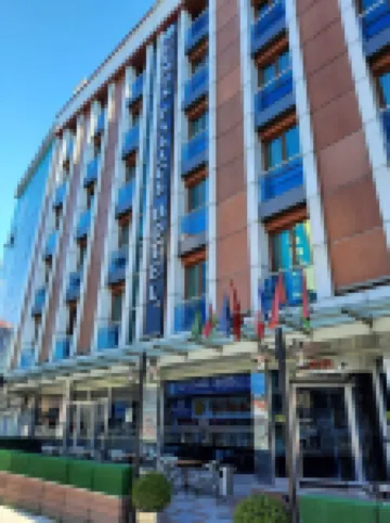 古穆斯宮殿酒店