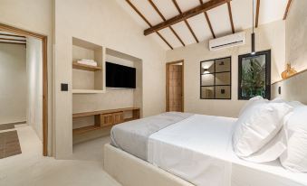 Provenza 6 Bedroom House by Housy Host