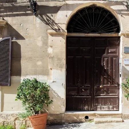 Historic residence next to Piazza Duomo
