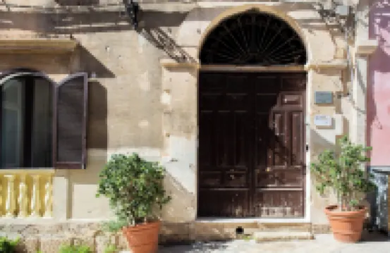 Historic residence next to Piazza Duomo