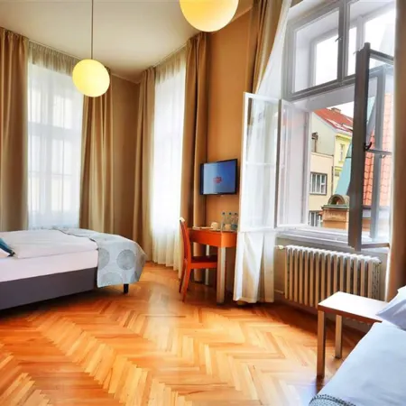 Hotel Adler - Czech Leading Hotels Отели рядом с достопримечательностью «Пивная U Fleku»