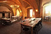 Burg Boetzelaer Hotels in Uedem