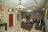 Charming Retreat  and Free Breakfast