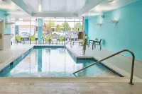 SpringHill Suites Medford Airport - Pool