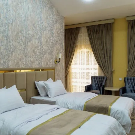 AYNIY Hotel