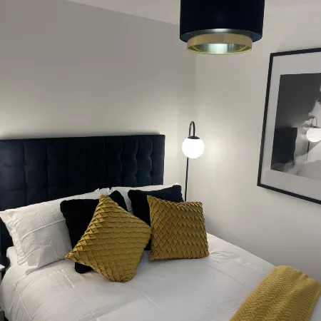 1bedroom-ensuitebathroom-garden-wifi
