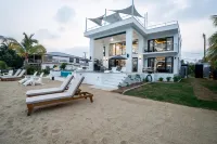 Spacious 4-Bed Villa in Placencia Village w Pool