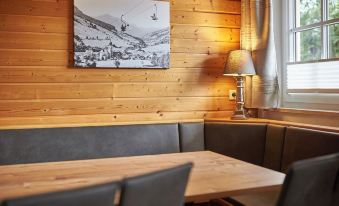 Delfi Ski & Bike Apartments