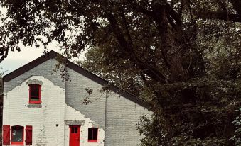 Maison Dans les Bois