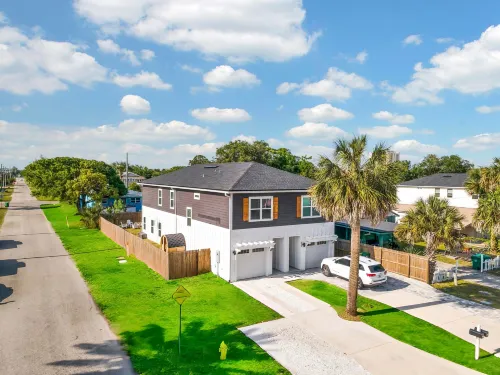 Luxury Beach Home Sauna Cold Plunge E-bikes Hotels in Jacksonville Beach