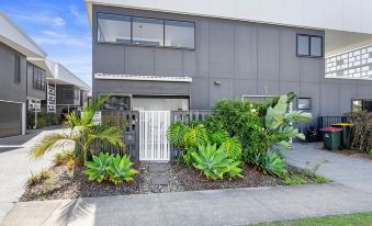 1 Bedroom Modern Townhouse in Casuarina