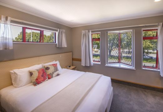 암로스 코트 모터 로지의 깔끔한 객실 이미지