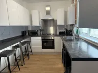 Large and Peaceful 4-Bedroom House in Bridgend Hotels near Bryntirion Playground