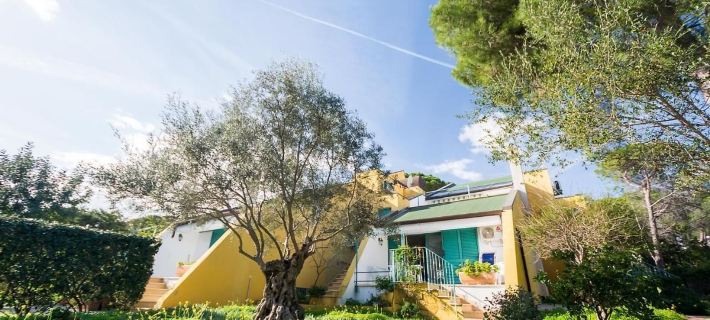 Hotiday Apartments Villa Alba Ξενοδοχεία στην πόλη Orosei