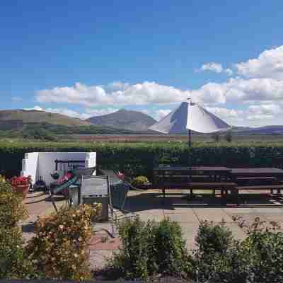 Mountain View Holiday Home by Trident Holiday Homes Hotel Exterior