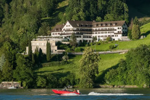 See- Und Seminarhotel FloraAlpina Vitznau Các khách sạn ở Emmetten
