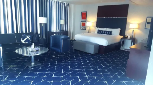 Albion Hotel Отели рядом с достопримечательностью «Интракостал Уотеруэй»