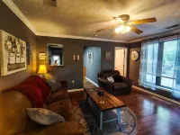 Serenity Pointe - Mountain condo close to downtown Sevierville and Pigeon Forge.