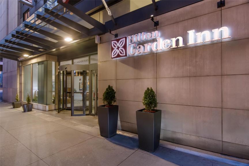 Hilton Garden Inn Chicago Downtown Riverwalk Hotels in Chicago