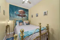 Steampunk Haven in the Heart of Tacoma!