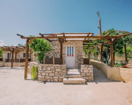 Acrocorinth Apartments Hotels in Corinth