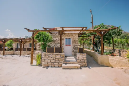 Acrocorinth Apartments Hotels in 