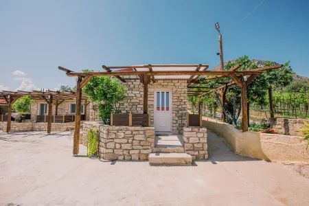 Acrocorinth Apartments Отели в г. Коринф
