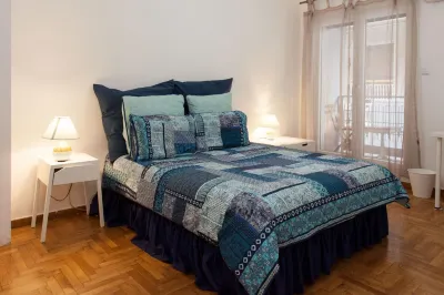 Lovely 2 Bedroom Apt in Metaxourgio Center Hotels in Syntagma