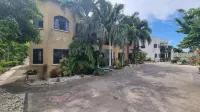 Little Savoy Guest House Hotel a Runaway Bay
