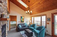 Heart of Superior Lake Cabin 15 Mi to Lutsen Mtn!
