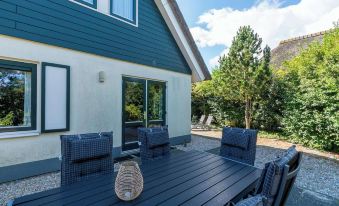 Villa in Julianadorp Near the Beach