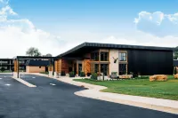 The Trail Hotel Hotel dekat My Old Kentucky Home State Park