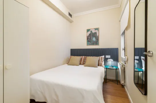 Rafael Apartment by Olala Homes