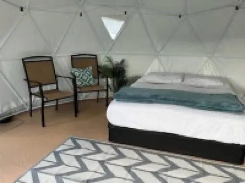 4M Dome Tent Getaway,  Laie, Oahu ライエのホテル