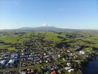Pohutukawa Retreat Hotels in Opunake