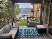 Waterfront Condo Right On Okanagan Lake Hotels in Vernon