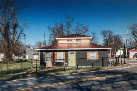 The Lake House for Family & Friends