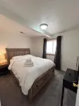3 bed 2bath Pet friendly Hotel dekat University of California, Merced