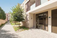 Chez Léon - Métro, Bus, Double box, 6 People