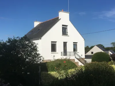Beautiful house located in BONO in the heart of the Gulf of Morbihan near AURAY CARNAC. Отели рядом с достопримечательностью «rivière du Bono»